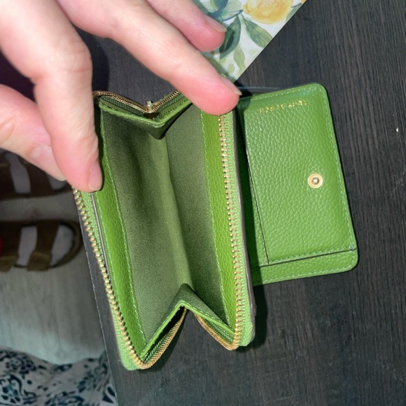 Tory Burch Bags Tory Burch Wallet Green Bifold Wallet Poshmark